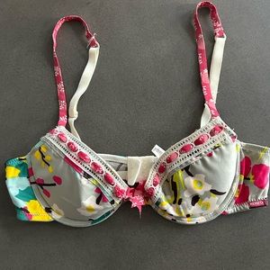 🤍💗 NWOT Kenzo padded bra size 32A